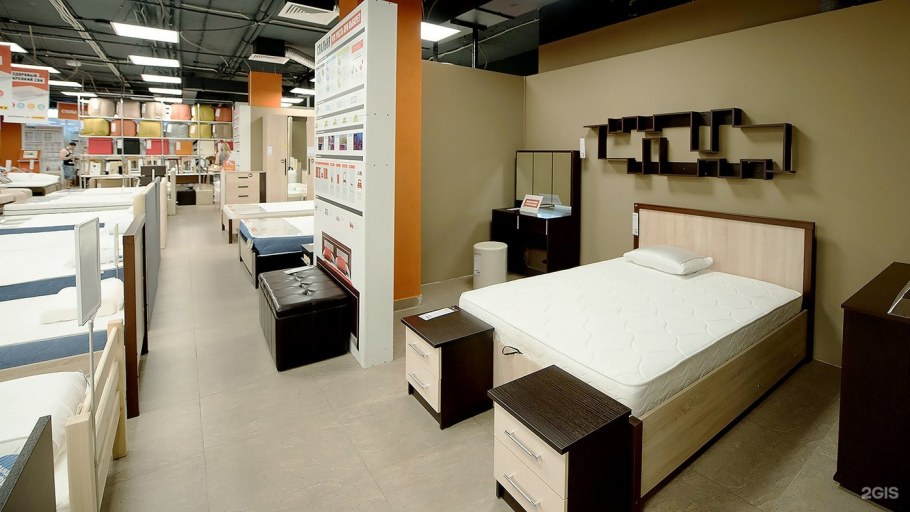 Мебельный магазин