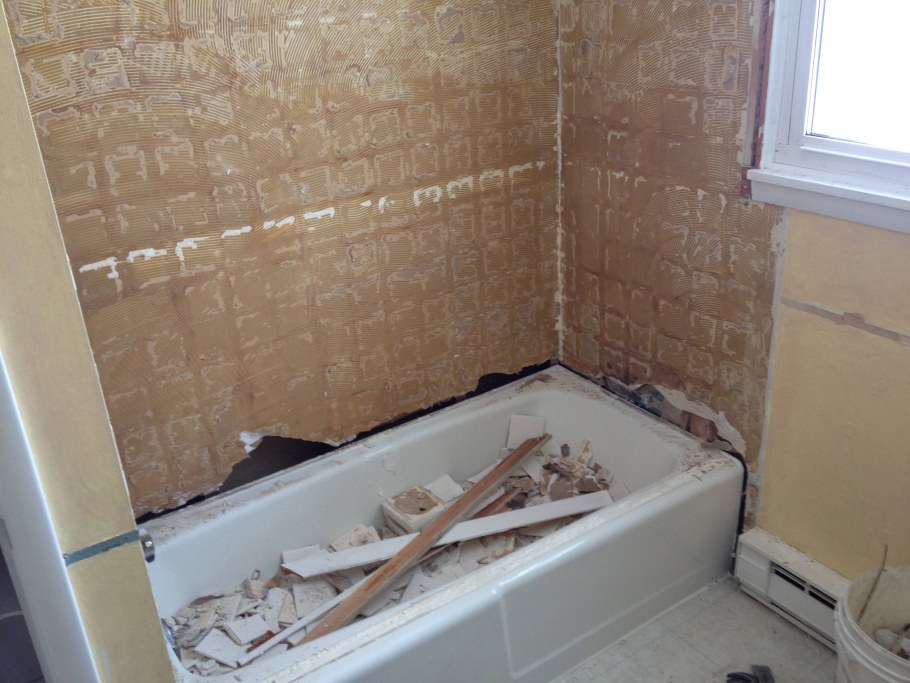 Демонтаж ванны