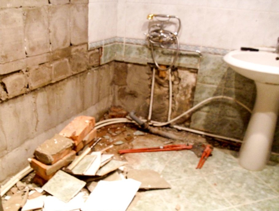 Демонтаж санузла в хрущевке