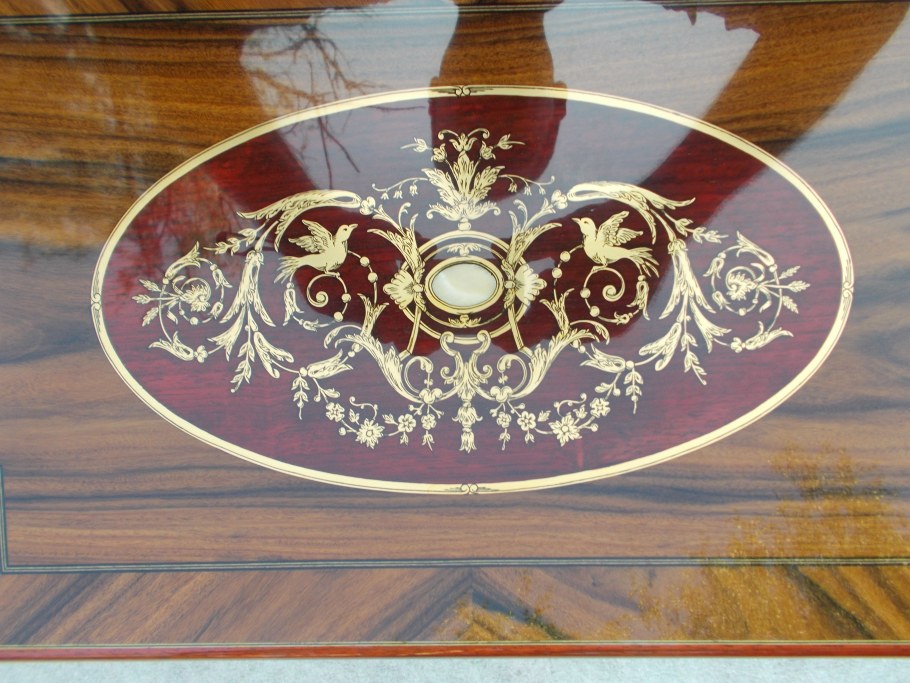 Маркетри декоративно прикладное искусство