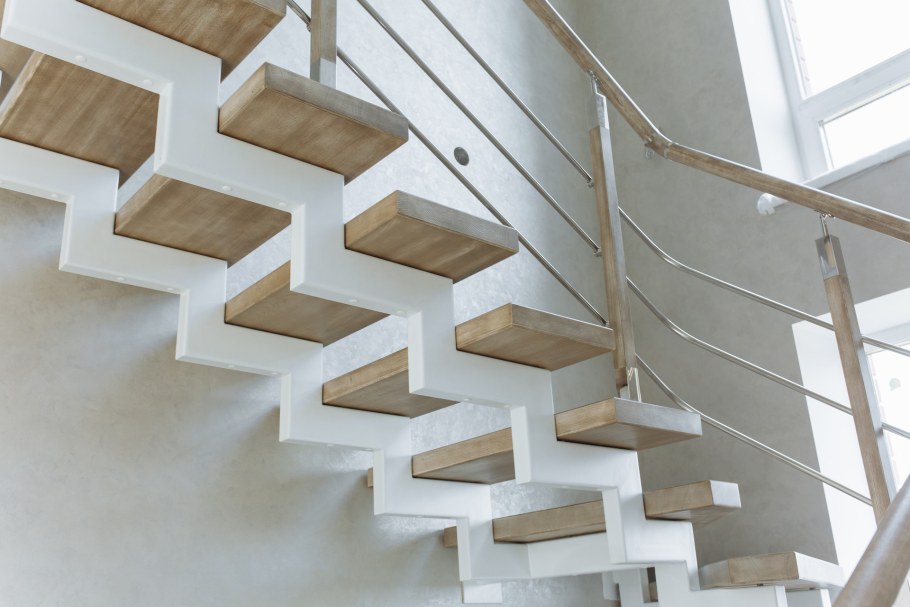 Ступени косоур из профильной трубы 40 40