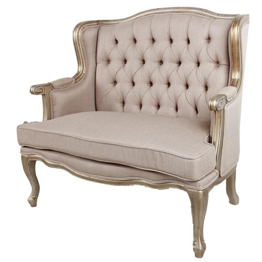 Белый диван с каретной стяжкой