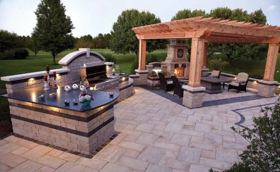 Зона барбекю на даче