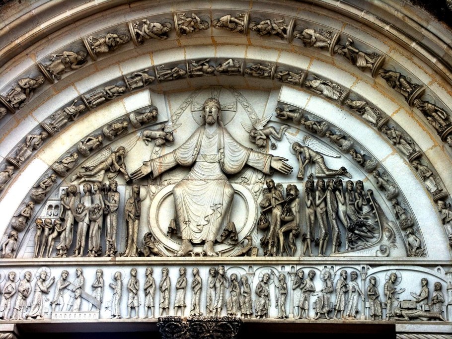 Сен Мадлен в Везле скульптура