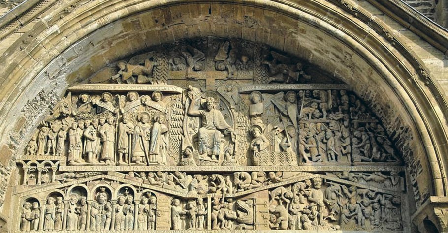 Тимпае собора Сан Лазан