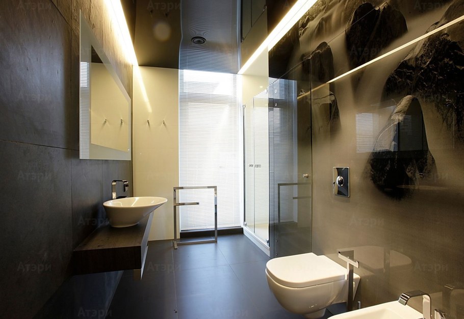 Туалетная комната с умывальником