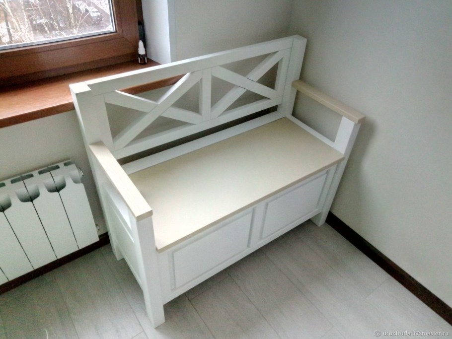 Скамья для кухни