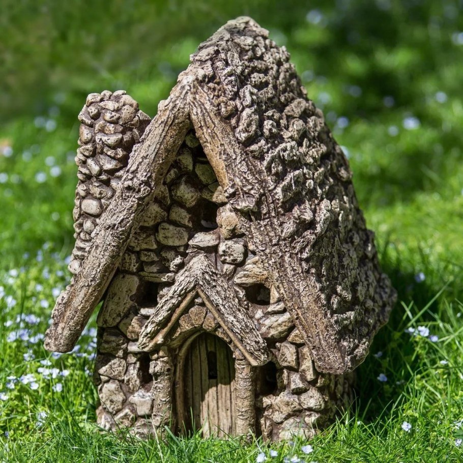 Домики из камней для сада