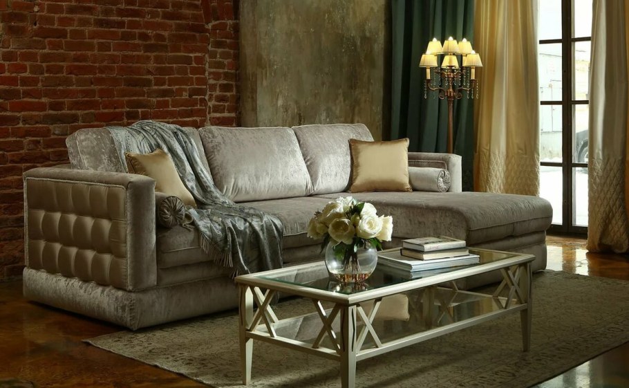 Синий диван