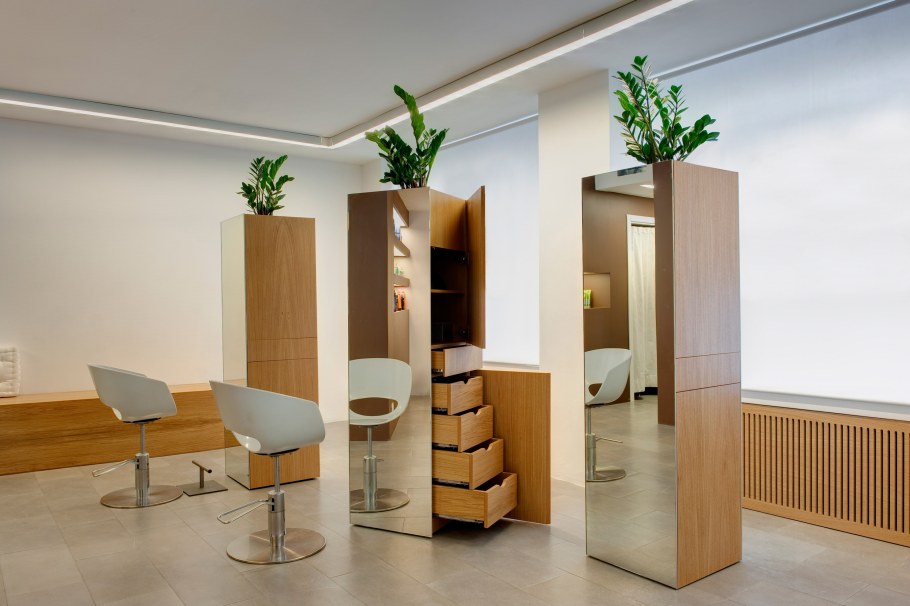 Парикмахерская мебель