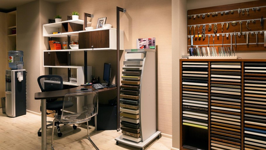 Перегородки для зонирования пространства в салоне красоты