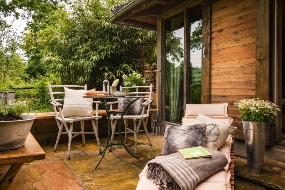 Маленький деревянный домик интерьер