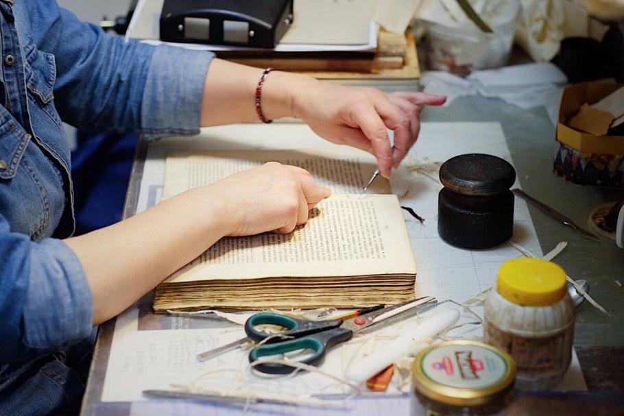 Ремонт книг