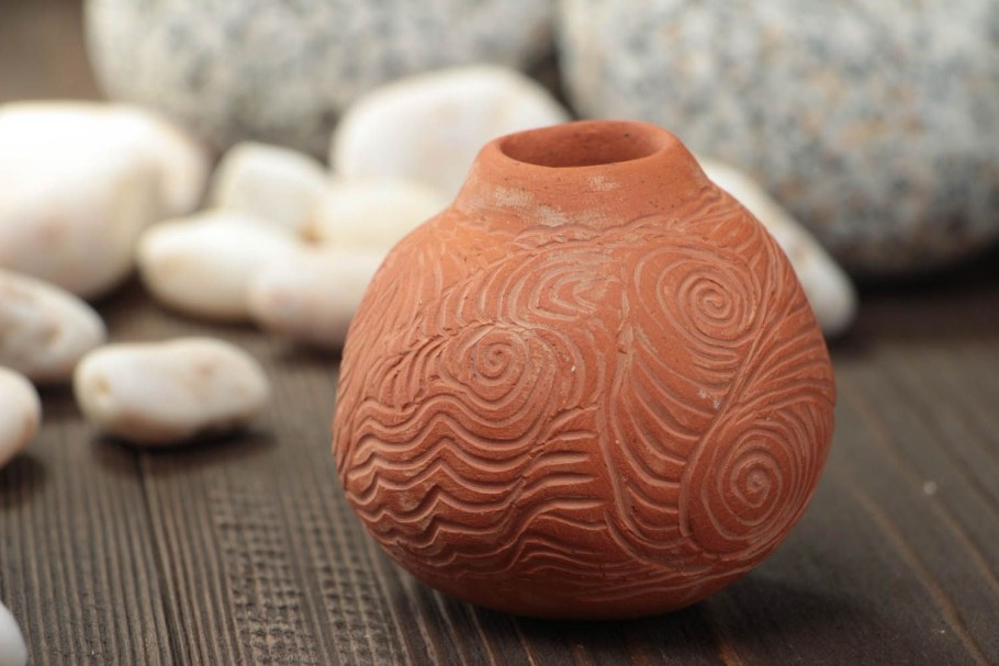 Декоративные вазы из глины