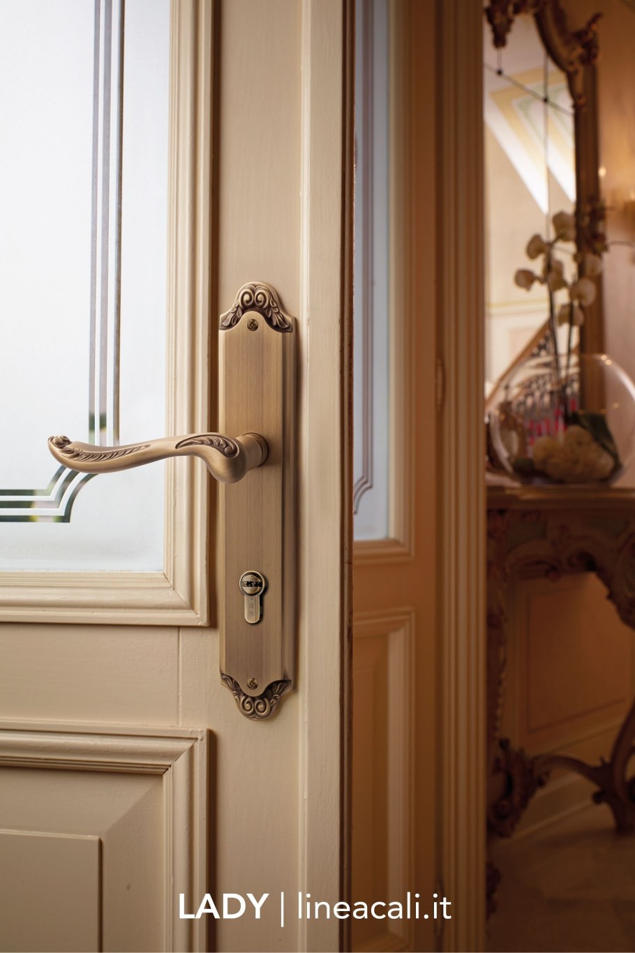 Фурнитура для дверей