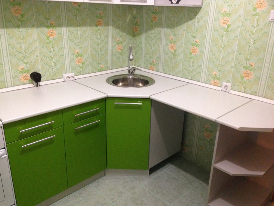 Угловая тумба под мойку 1040х570