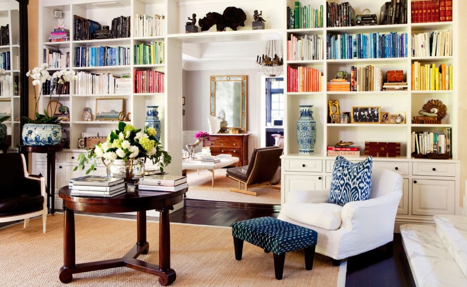 Книжные полки в интерьере
