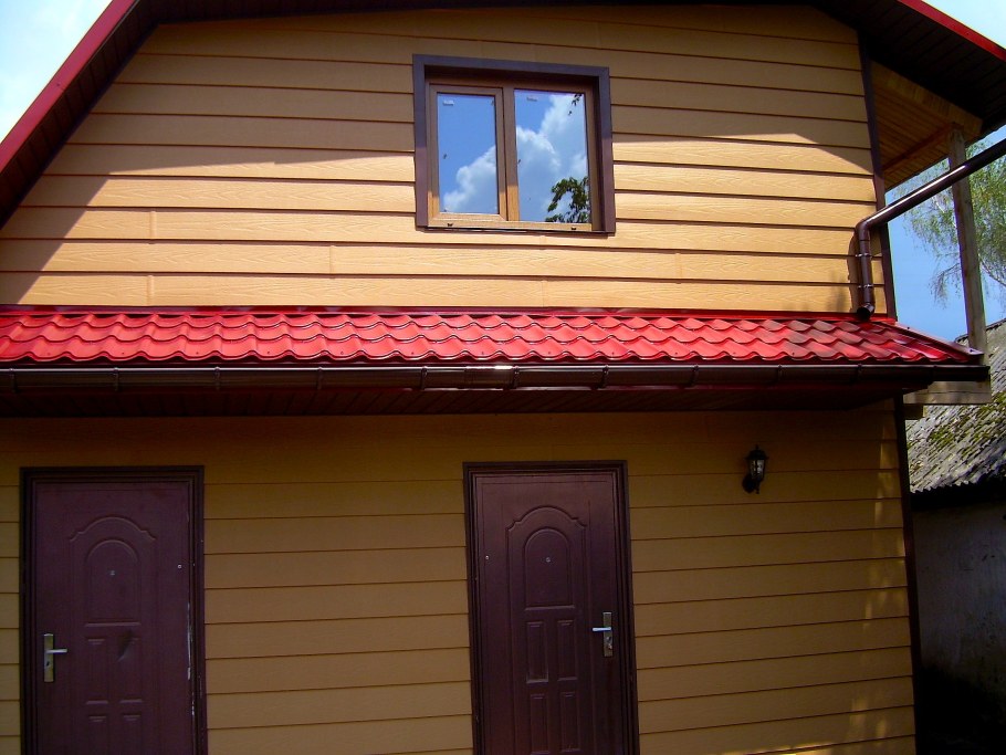 Обшивка дачного домика