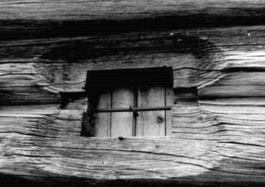 Русская изба волоковые окна