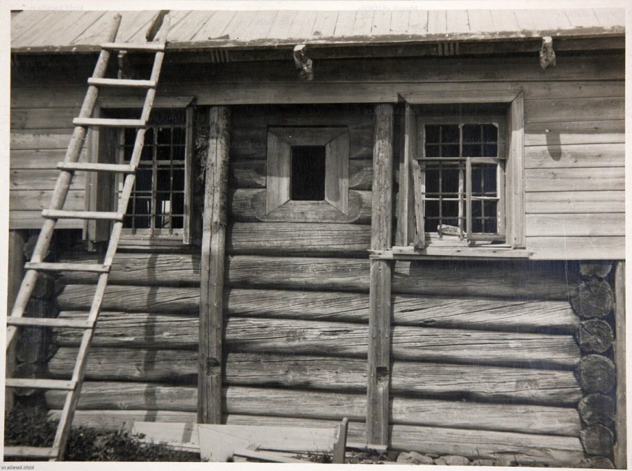 Волоковое окно в сенях