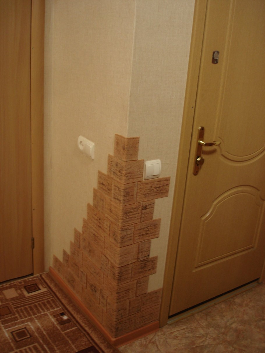 Отделка стен от кошачьих когтей