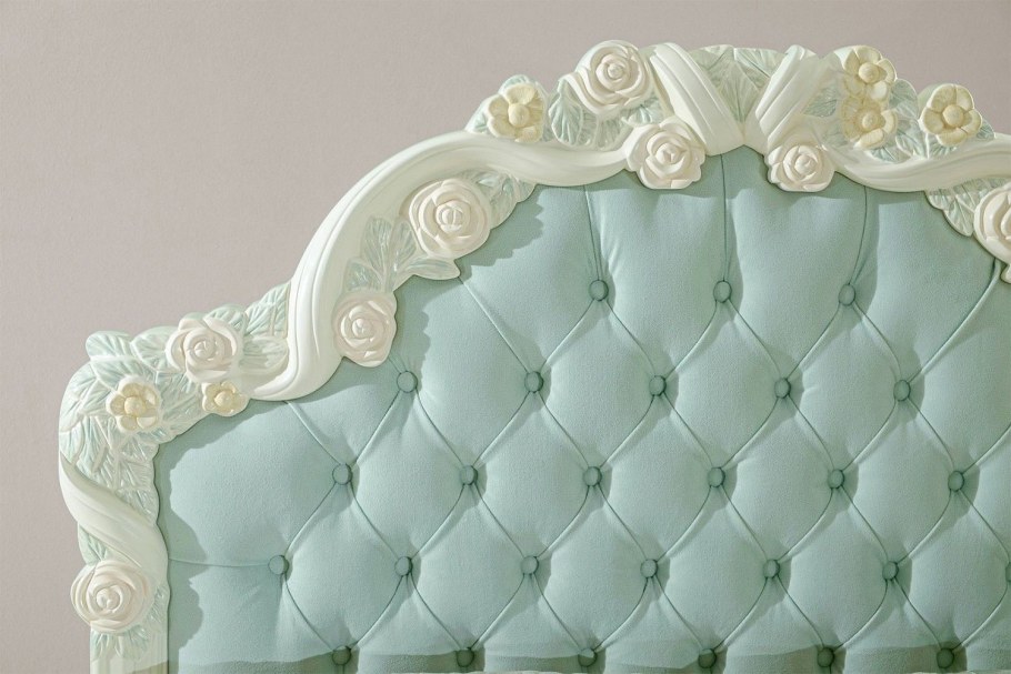 Одноместные кровати с матрасом