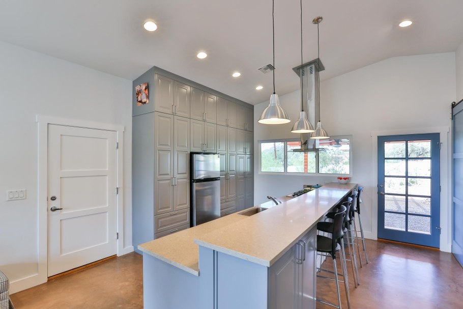 Кухня икеа до потолка