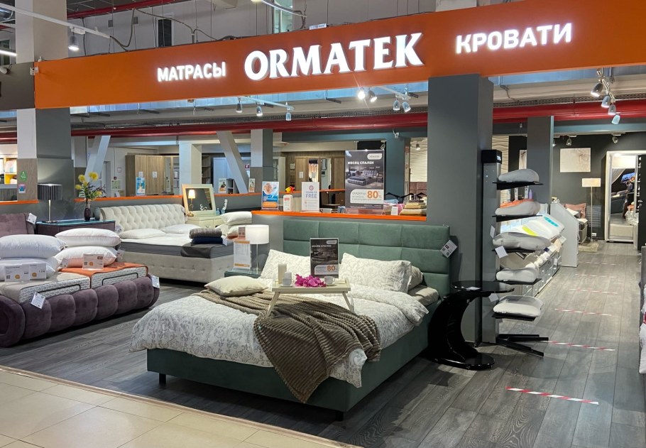 Мебельный магазин