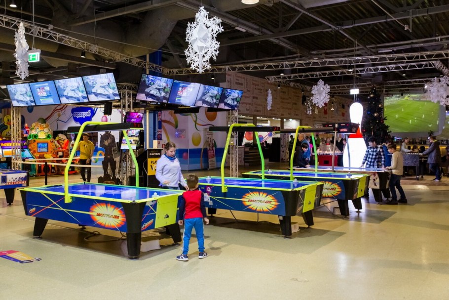 Космик белая дача боулинг