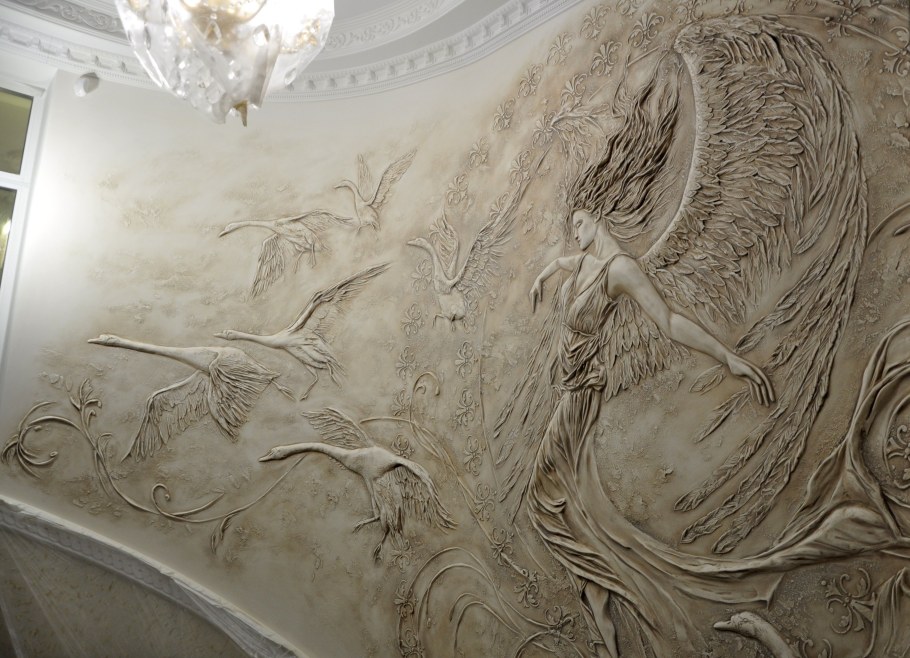 Сергей Кундиков барельеф