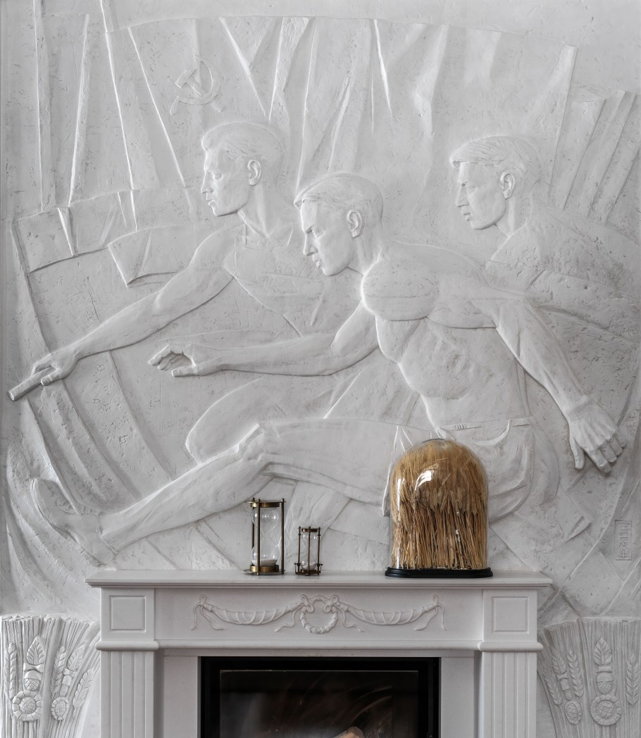 Интерьерный барельеф