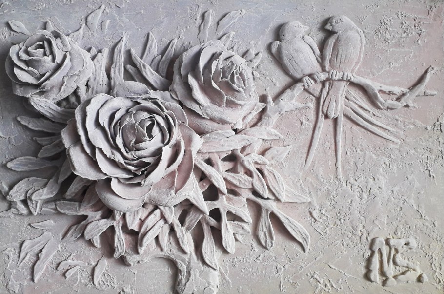 Горельеф розы