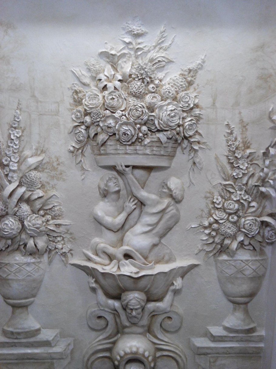 Валерий Кудрин барельеф