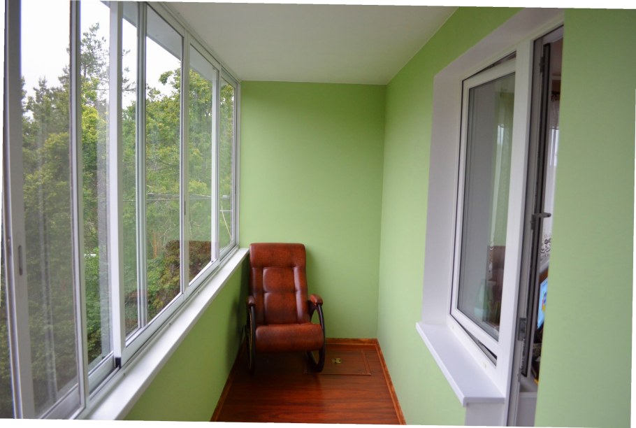 Отделка застекленной лоджии