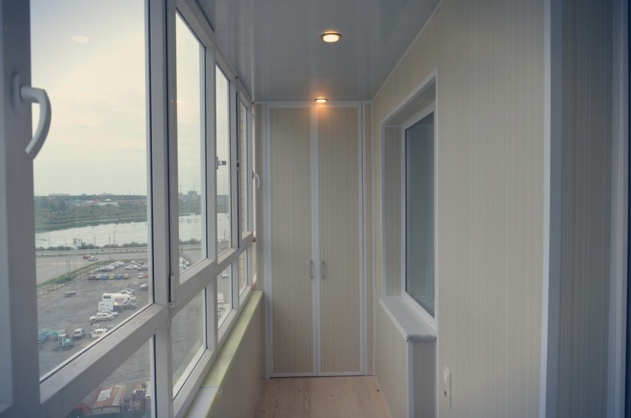 Лоджия из пластика