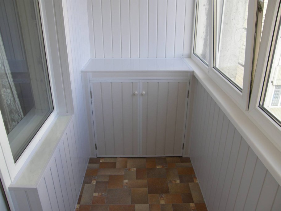 Внутренняя отделка балкона