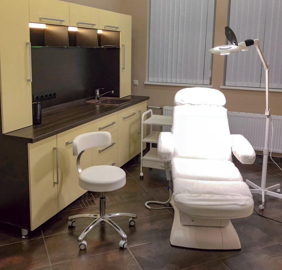 Гарнитур для кабинета косметолога