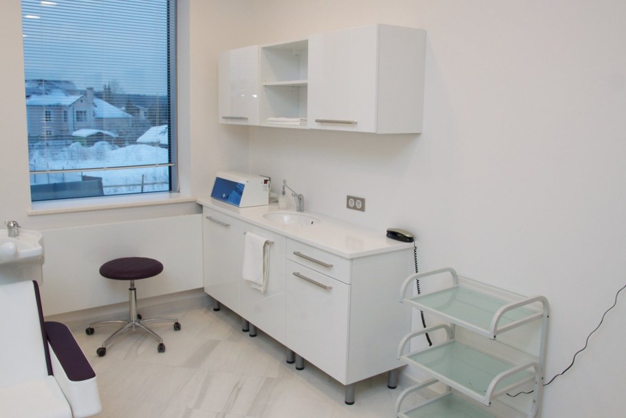 Раковина в кабинете косметолога