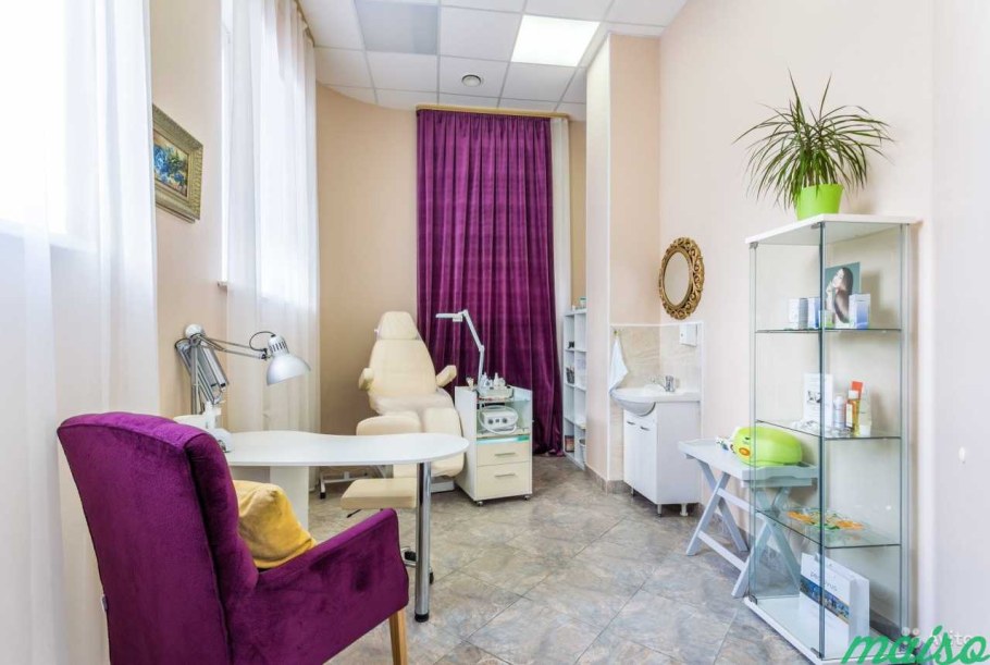 Массажный кабинет салатовый цвета