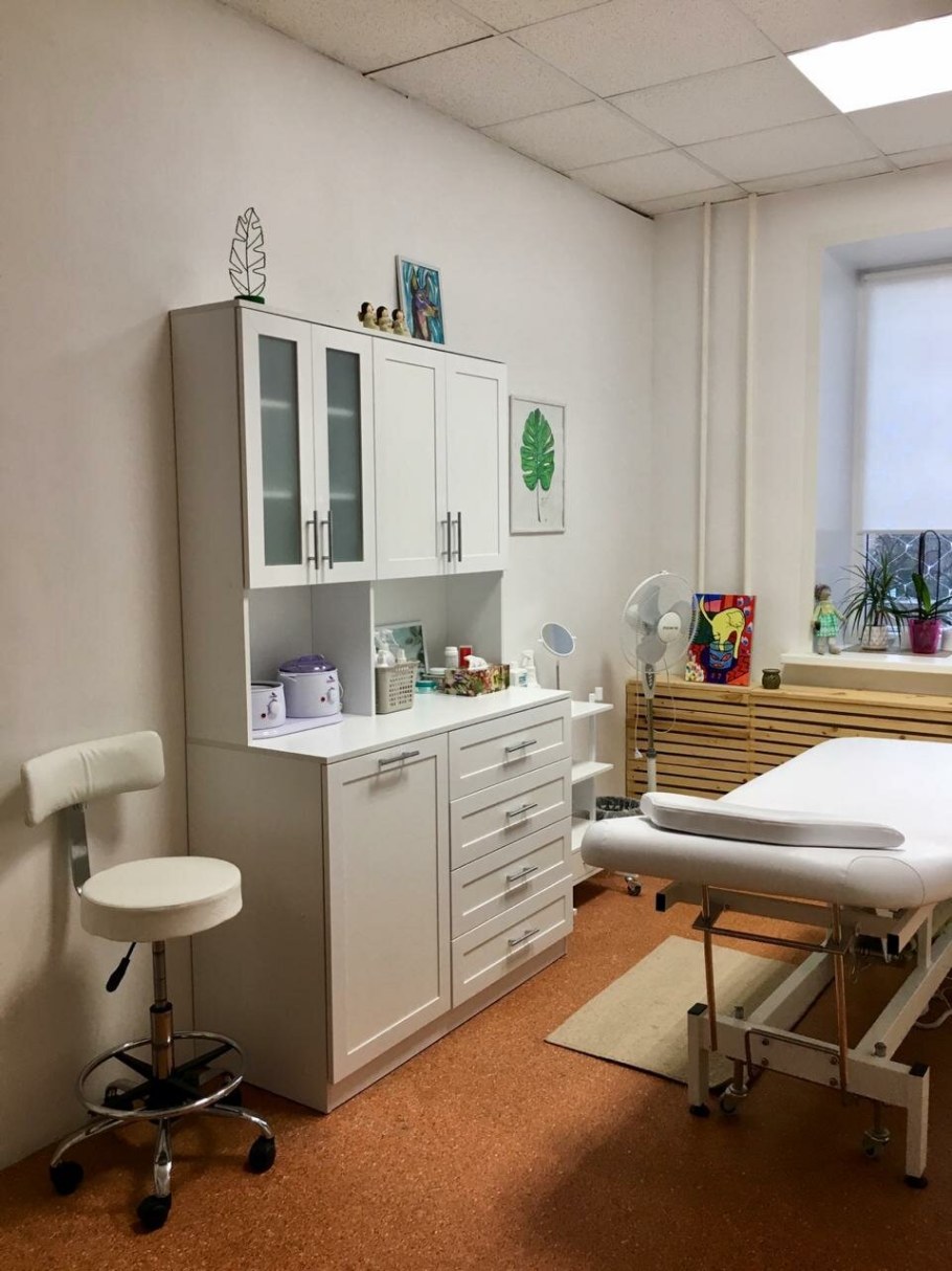 Красивый кабинет косметолога