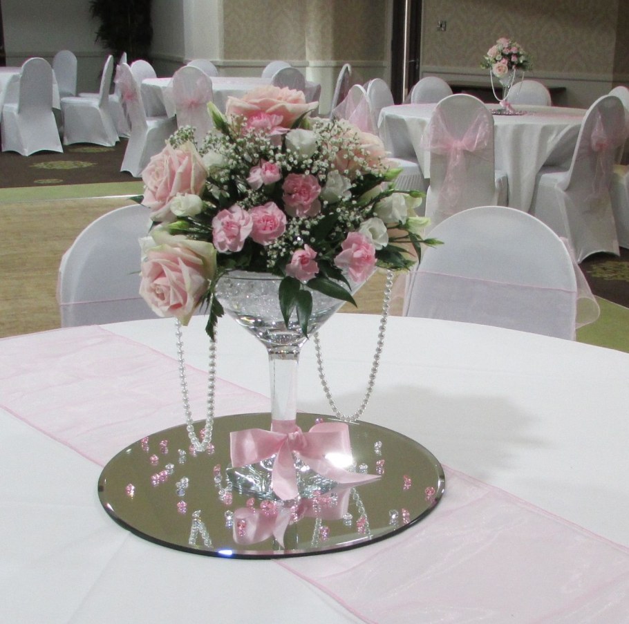 Подсвечник из фужера