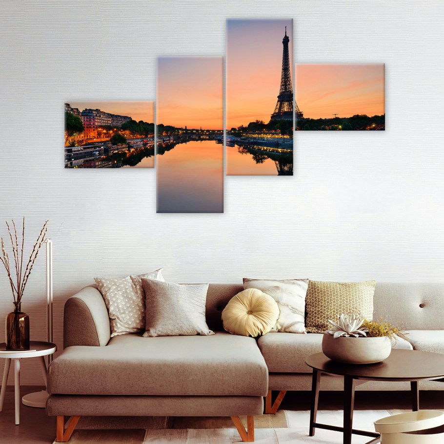 Модульные картины в интерьере гостиной