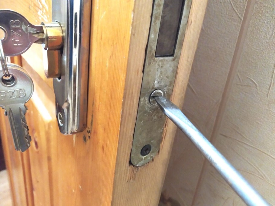 Ключ в двери