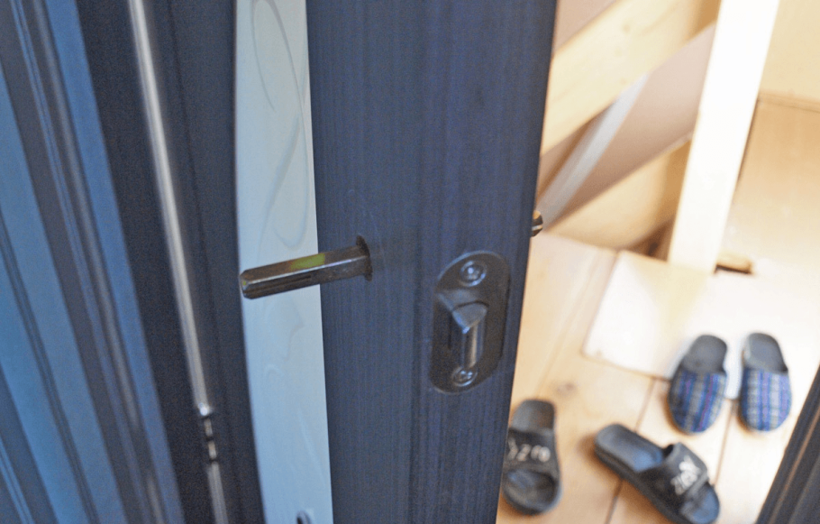 Ключ застрял в замке