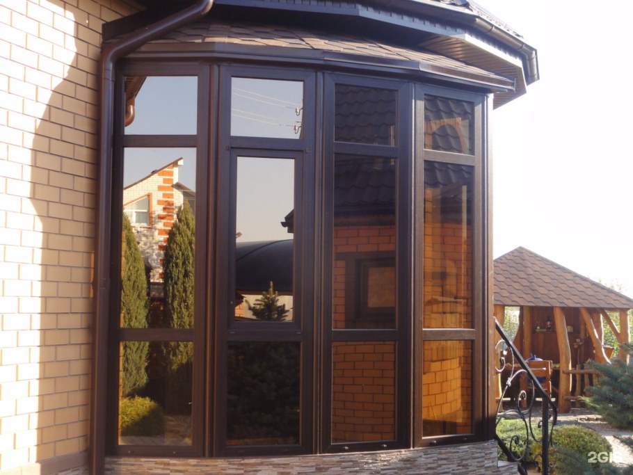 Окно в избе