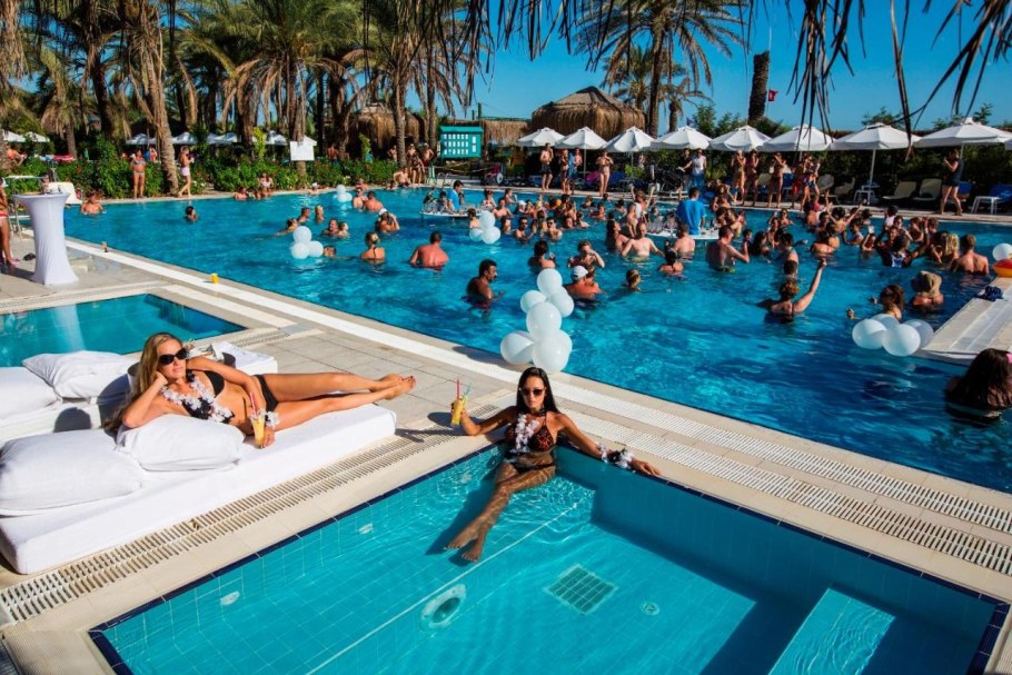 Susesi Deluxe Spa Pool