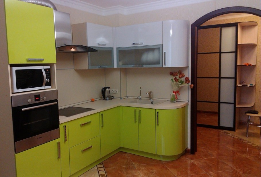 Угол кухонного гарнитура маленький