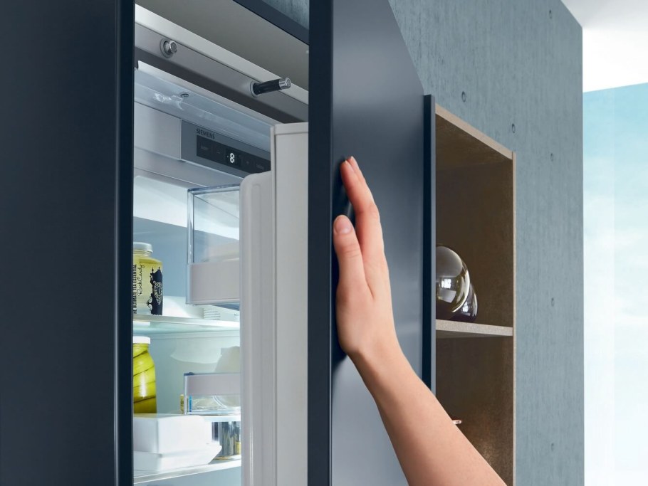 ПАЗ для открывания ящиков снизу фасада