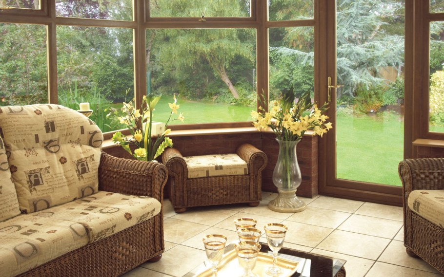 Деревянные окна для веранды