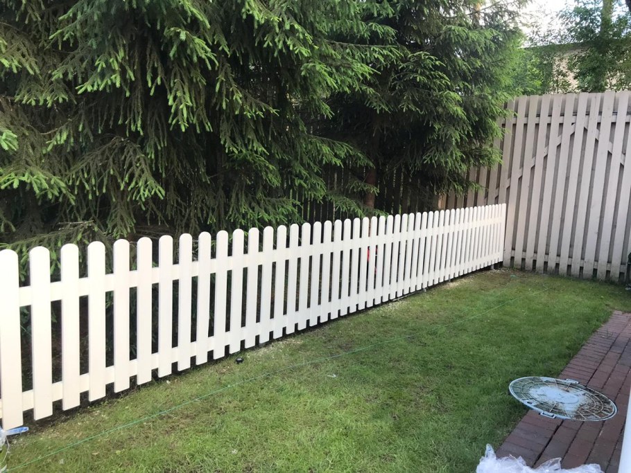 Штакетник деревянный белый